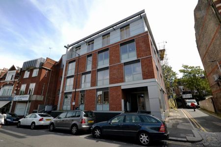 2 bedroom flat to rent - Photo 3