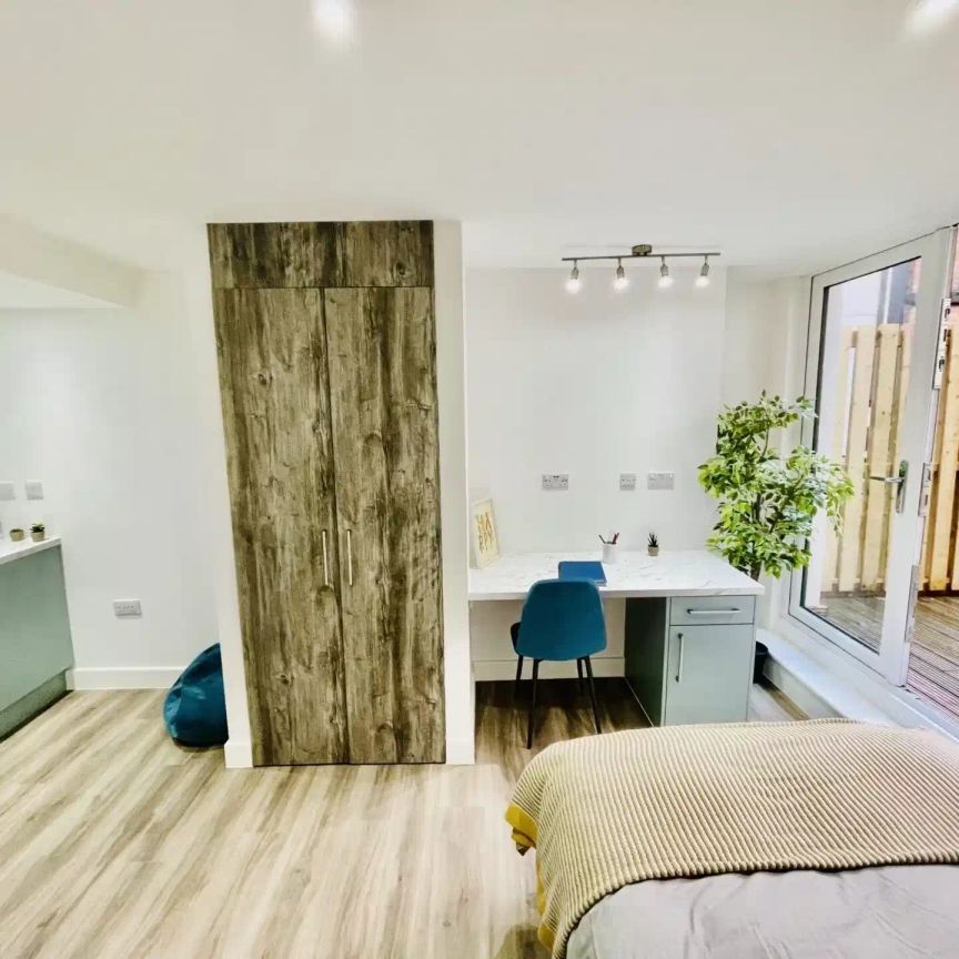 Courtyard Studio - Photo 1