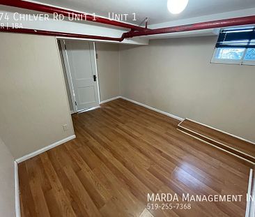 SPACIOUS & CLASSIC 1 BED/1BATH LOWER UNIT IN WALKERVILLE! + Hydro! - Photo 3