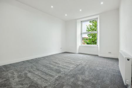 4 bedroom apartment to rent - Photo 2