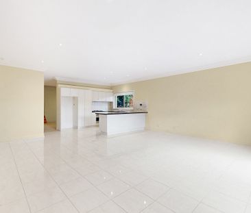 Contemporary Comfort and Prime Position in the Heart of Essendon - Photo 1