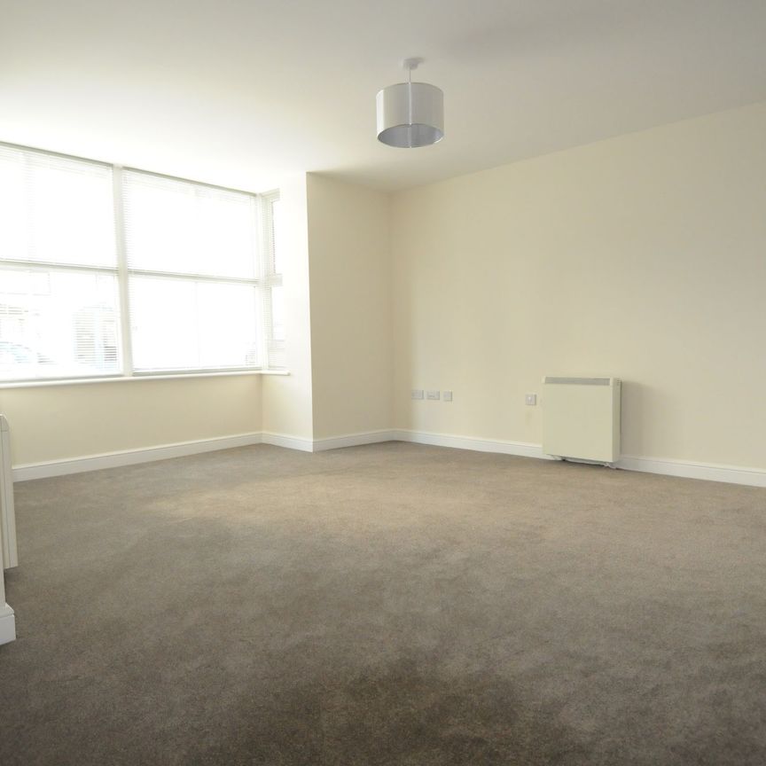 2 bed ground floor flat to rent in Warwick Road, Kenilworth, CV8 - Photo 1
