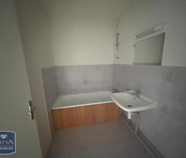 Location Appartement 3 pièces 65m² CHALON SUR SAONE 71100 - Photo 4