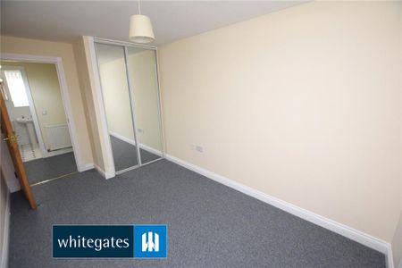 2 bedroom apartment to rent - Photo 3