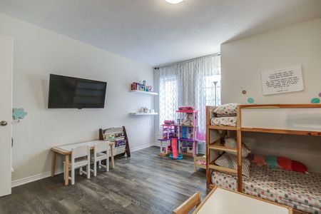 For Lease - 40 Mcwatters Street, Hamilton, Ontario - Photo 5