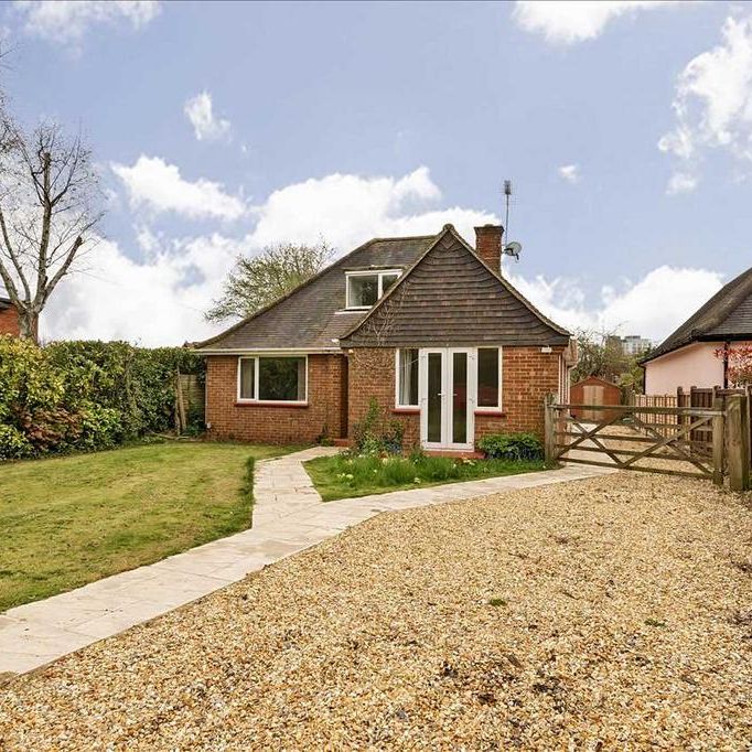 3 bedroom bungalow to rent - Photo 1