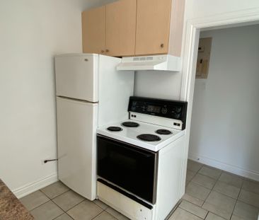 For Lease - 3110 Lake Shore Boulevard Unit# 2, Toronto, Ontario - Photo 1