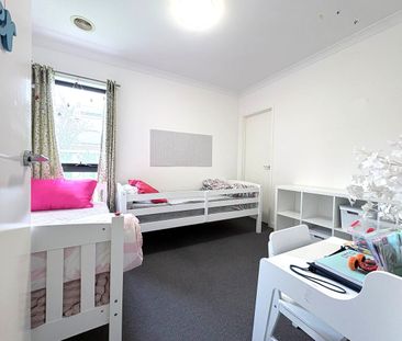 Contemporary Living With Multiple Living Zones! - Photo 6