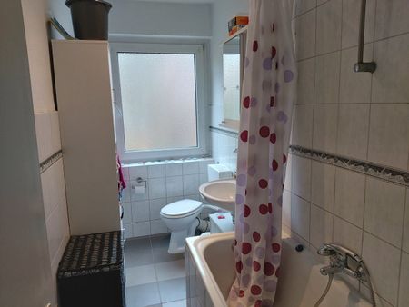 Dicht zur UNI, 2 Zi.-Whg. ca. 60qm in der Ratzeburger Allee 92, FREI zum 01.04.2026 - Photo 2