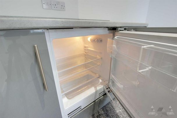 1 bedroom property to rent - Photo 1