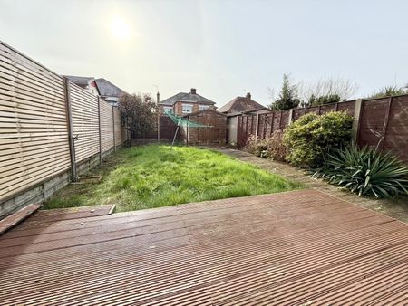 Malmesbury Park Road, Bournemouth, - Photo 3