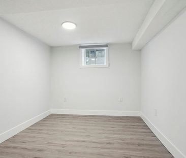 For Lease - 396 Hudson Drive, London East, Ontario - Photo 1