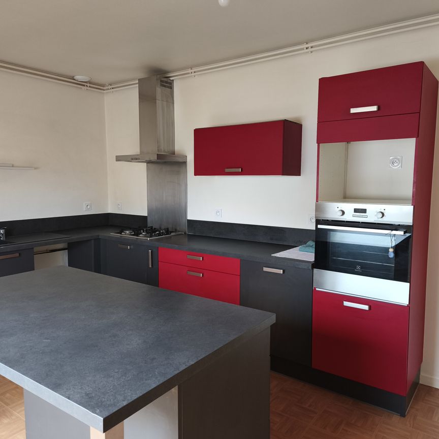 Location Appartement 4 pièces 91m² ANCENIS 44150 - Photo 1