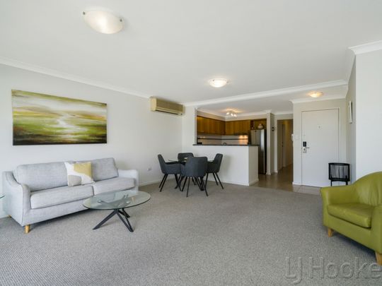 17/122 Mounts Bay Road, PERTH - Photo 1