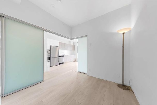 691 North Road Road #806, Coquitlam, BC V3J0H9 - Photo 1