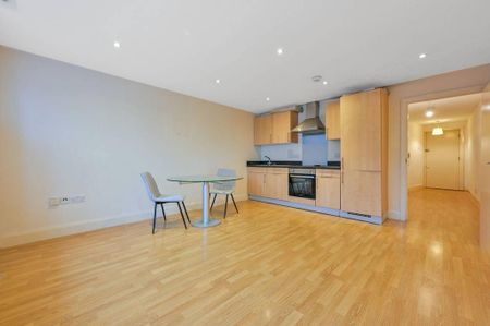 1 bedroom flat to rent - Photo 3