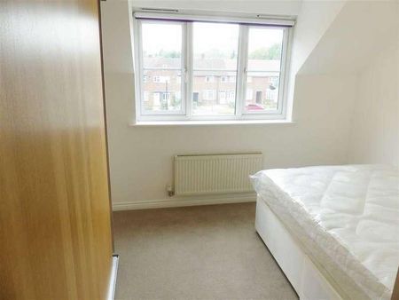 Alconbury Close, Borehamwood, WD6 - Photo 3