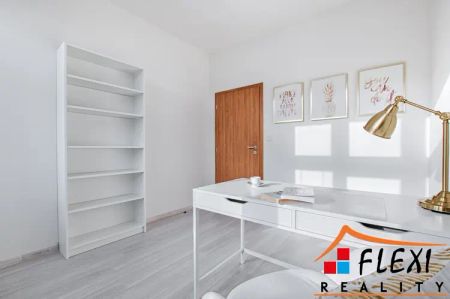 Pronájem moderního bytu s nadstandardní lodžií v centru Ostravy, OV, 4+1, 122 m - Фото 2