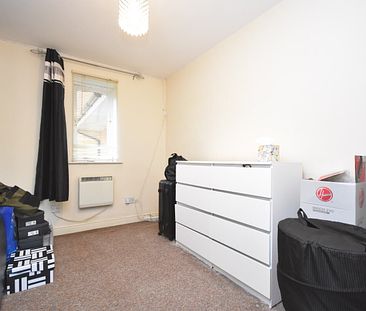 2 bedroom flat to rent, - Photo 3