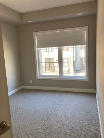 For Lease - 4 Guardhouse Crescent, Markham, Ontario - Photo 3