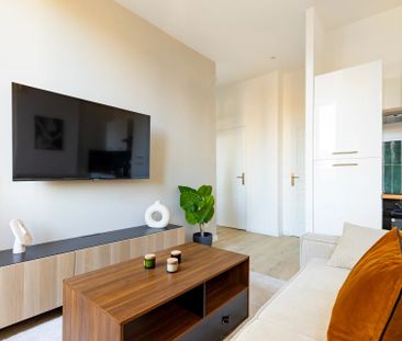 Location Appartement 2 pièces 33m² MARSEILLE 6ème - Photo 3