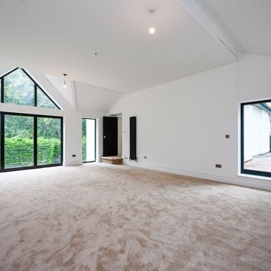 5 bedroom detached house to rent - Photo 1