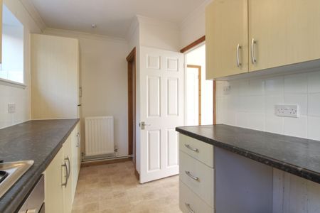 2 Bedroom - Photo 5