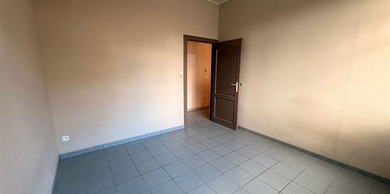 Appartement te huur in Leuze voor € 590 met 1 slaapkamer - foto 3
