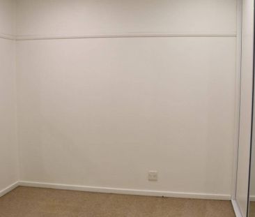2-BEDROOM COMFORT IN PRIME LOCATION! - Photo 3