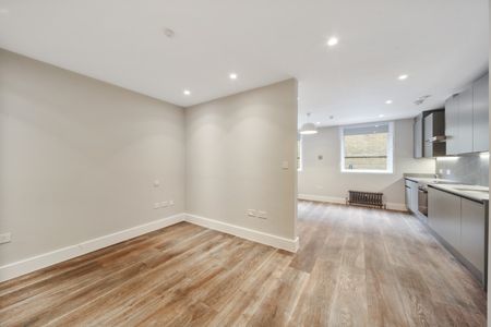 Flat, Shorts Gardens, Seven Dials, Covent Garden WC2H - Photo 3