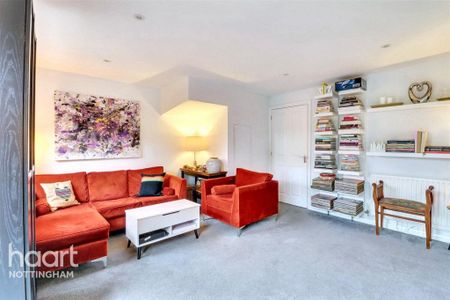 3 bedroom semi-detached house to rent - Photo 3