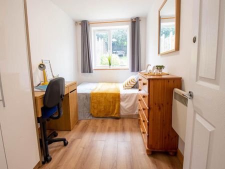 6 bedroom house to rent - Photo 5