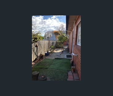 Unit 1/ 1133 Dandenong Road, Malvern East, Vic 3145 - Photo 2