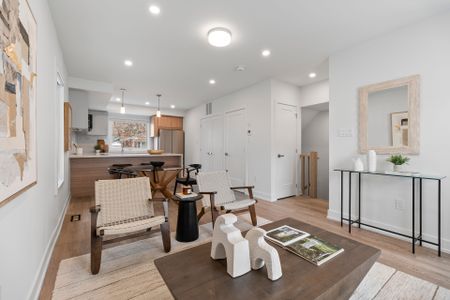 For Lease - 34 Poplar Avenue Unit# Unit 1, Toronto, Ontario - Photo 5