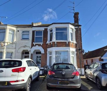 Thoroughgood Road, Clacton-on-sea, CO15 - Photo 4