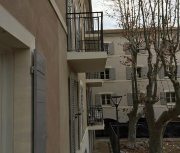 location Appartement F3 DE 63.2m² À VILLENEUVE LES AVIGNON - Photo 3