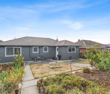 Sunny, Family Home - Photo 1