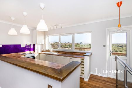 3 bedroom detached house to rent - Photo 5