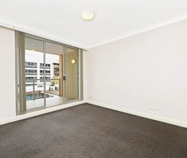 1002/8 Brown Street, Chatswood. - Photo 3