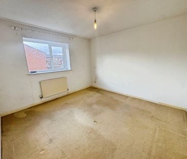 3 bedroom mews to rent - Photo 3