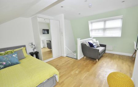 1 bedroom in a house share to rent - Photo 3