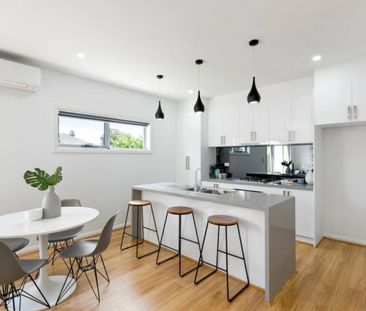 Register to Inspect // Prime Location, Abundant Light, and Modern S... - Photo 6