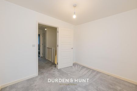 Ash Road, Chigwell - Photo 4