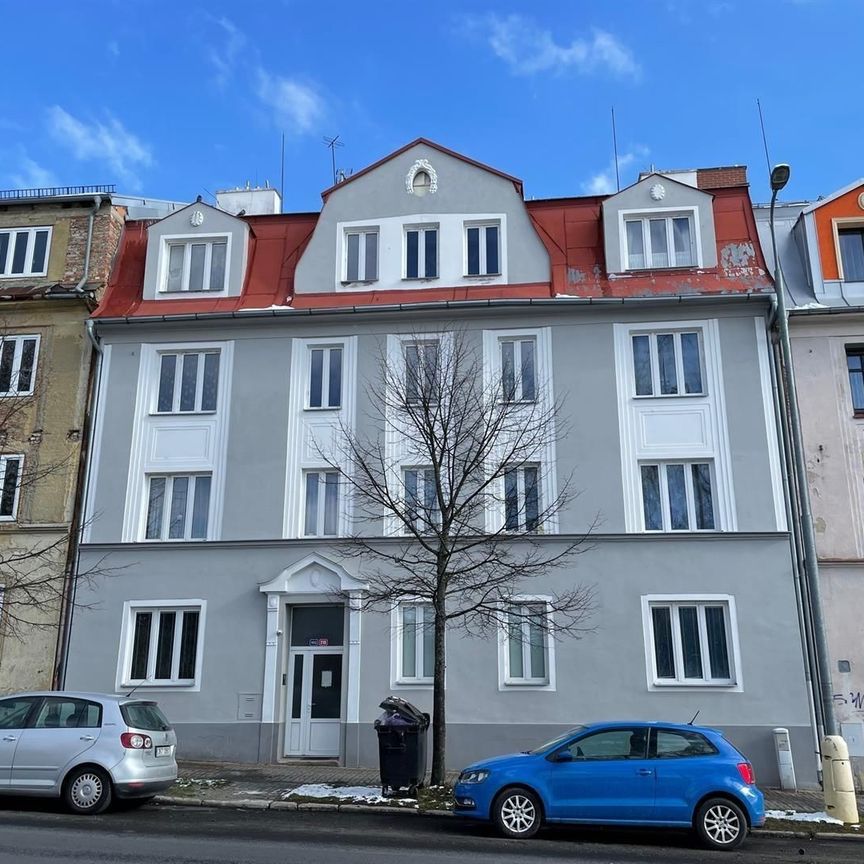 Pronájem bytu 1+kk a garsoniéry 31 m² - Photo 1