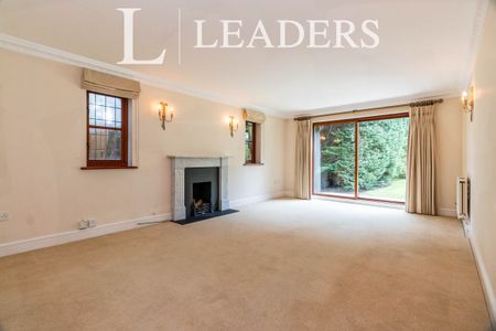 Castle Road, Weybridge, Surrey, KT13 - Photo 5