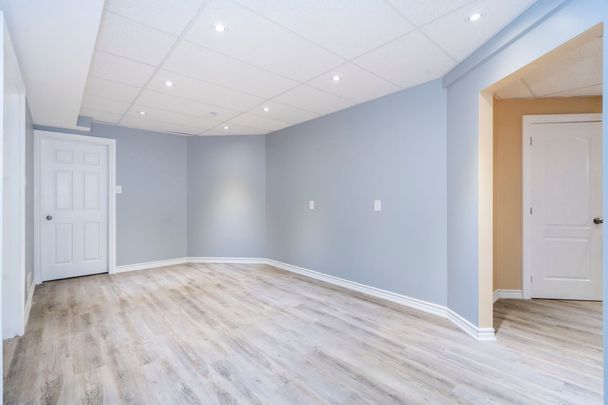 For Lease - 5 Hallen Drive Unit# Lower Unit, Penetanguishene, Ontario - Photo 1