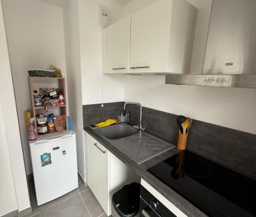 Location Appartement 2 pièces 44m² VILLEFRANCHE SUR SAONE 69400 - Photo 3