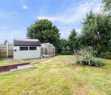 4 bedroom detached bungalow to rent - Photo 2