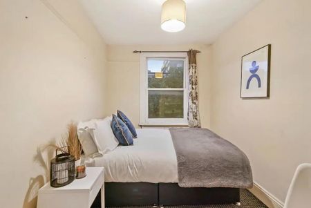 1 bedroom in a house share to rent - Photo 5