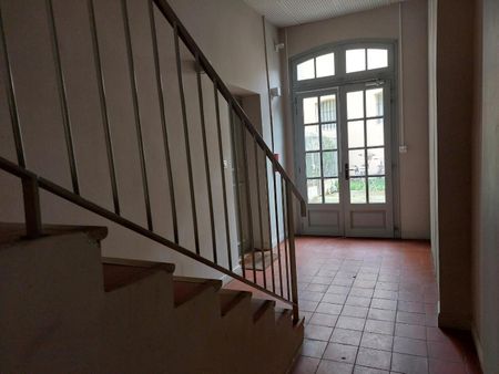 location Appartement T2 DE 45.7m² À AIX EN PROVENCE - Photo 5